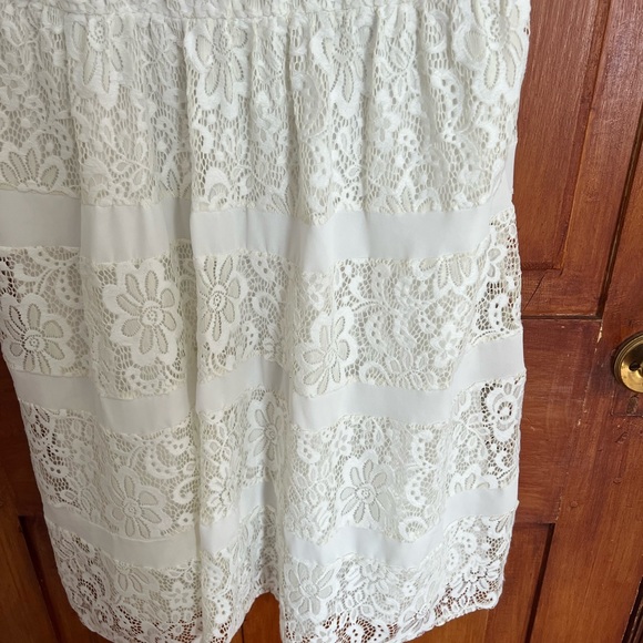 NY Collection Cream Lace Midi Dress with Floral Overlay - Picture 3 of 4